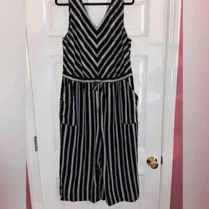 Christopher & Banks Women’s Petite XL Striped Jumpsuit